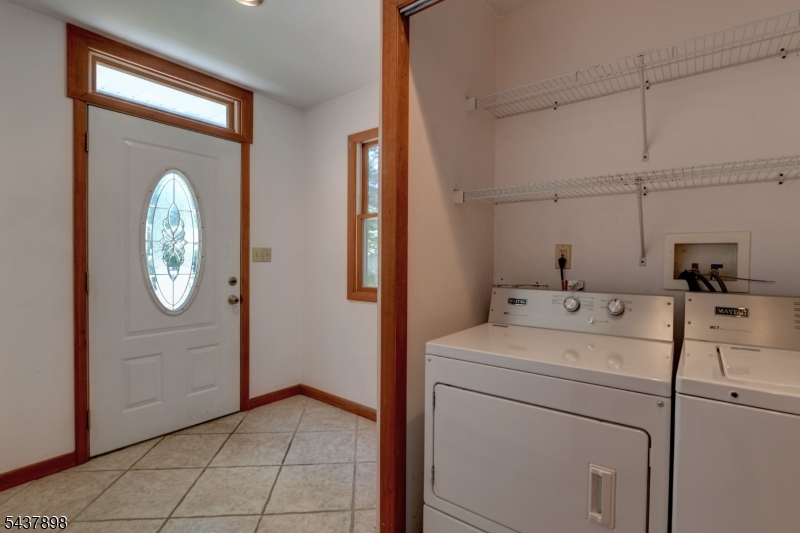 34 Knoll Rd
