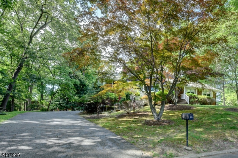 34 Knoll Rd