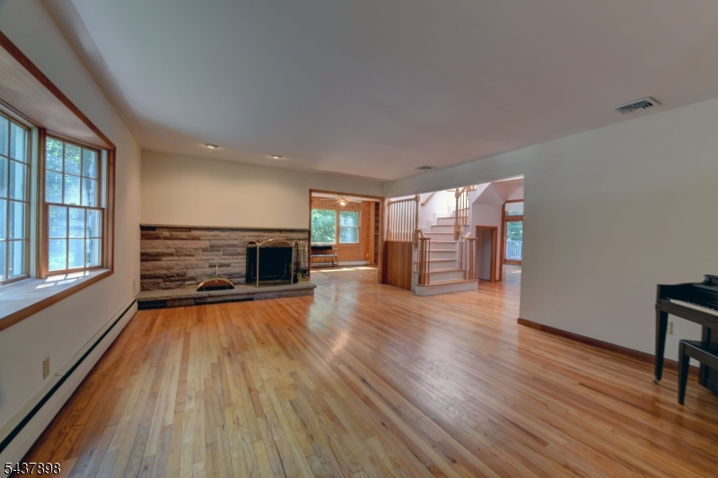 34 Knoll Rd