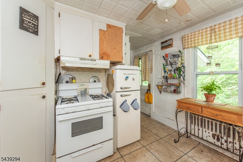 133 Woodside Ave