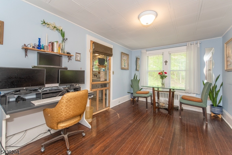 133 Woodside Ave