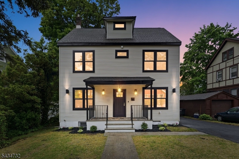 166 Lincoln St