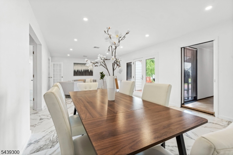 24 Cambridge Rd