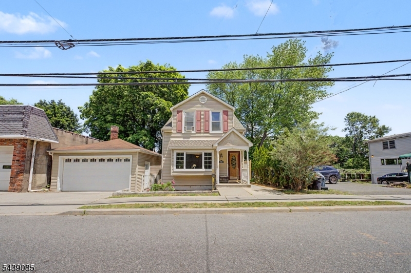 788 Belmont Ave