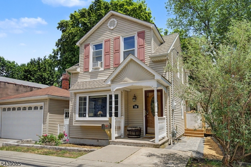 788 Belmont Ave