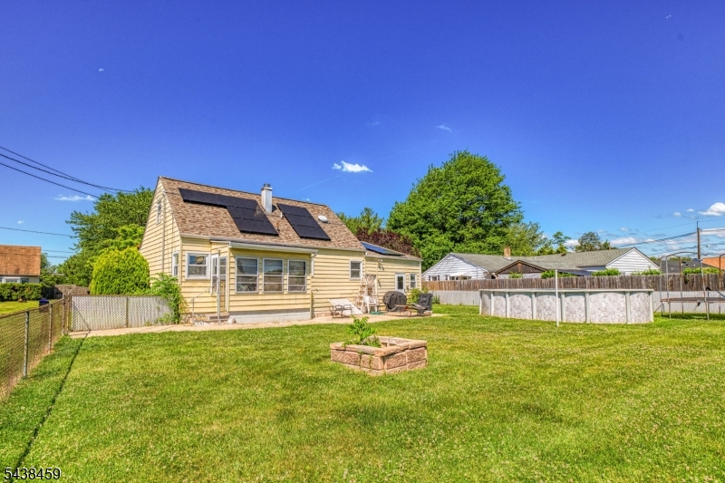 40 Windsor Dr