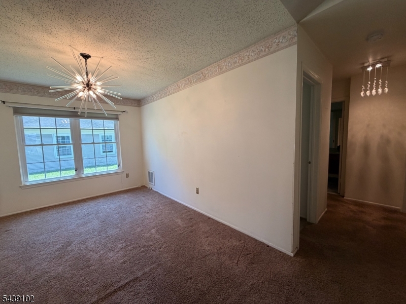 541 Petunia Ln