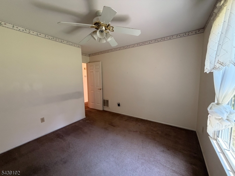 541 Petunia Ln