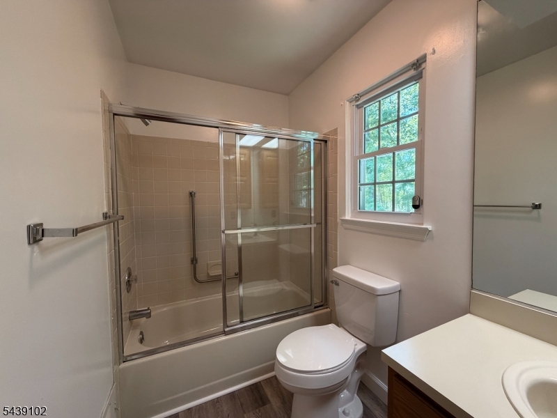541 Petunia Ln