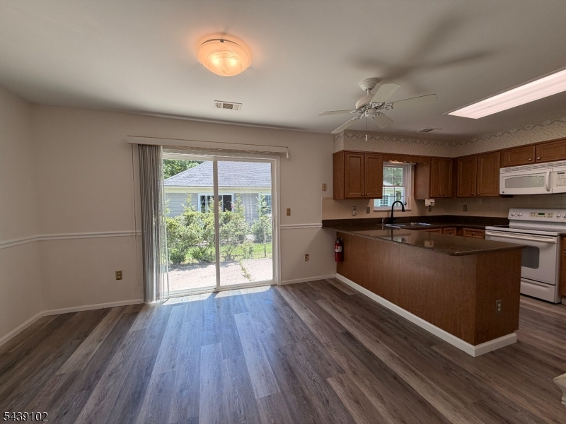 541 Petunia Ln