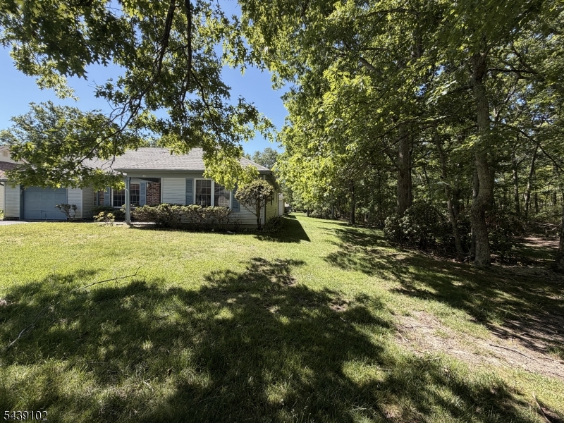 541 Petunia Ln