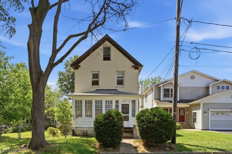 114 Franklin Pl