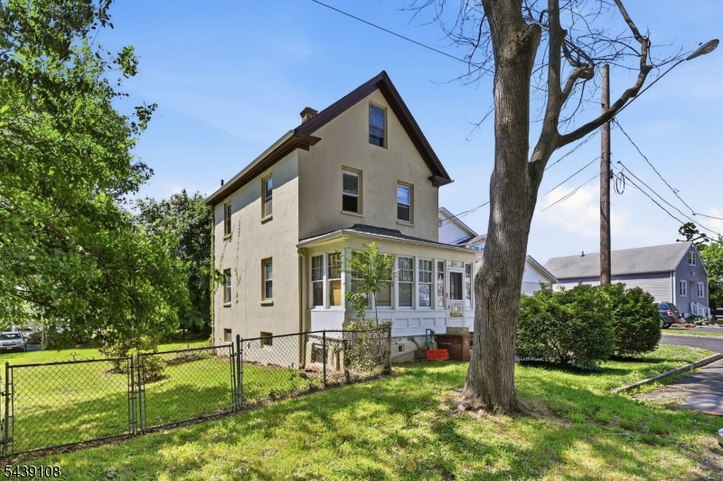 114 Franklin Pl