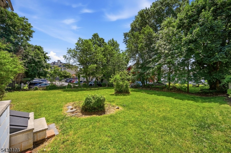 114 Franklin Pl