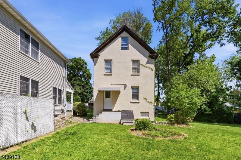 114 Franklin Pl