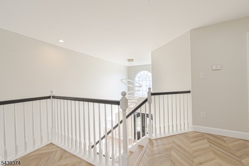 11 Chancellor Park Dr