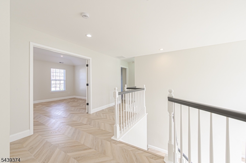 11 Chancellor Park Dr