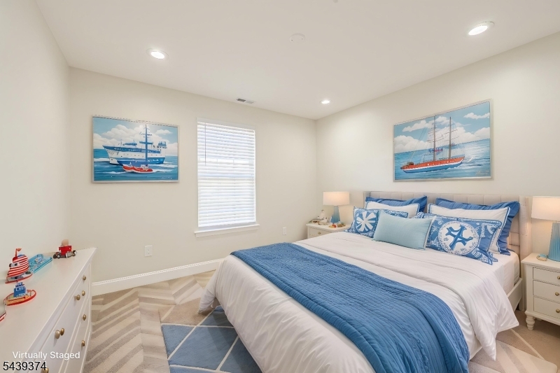 11 Chancellor Park Dr