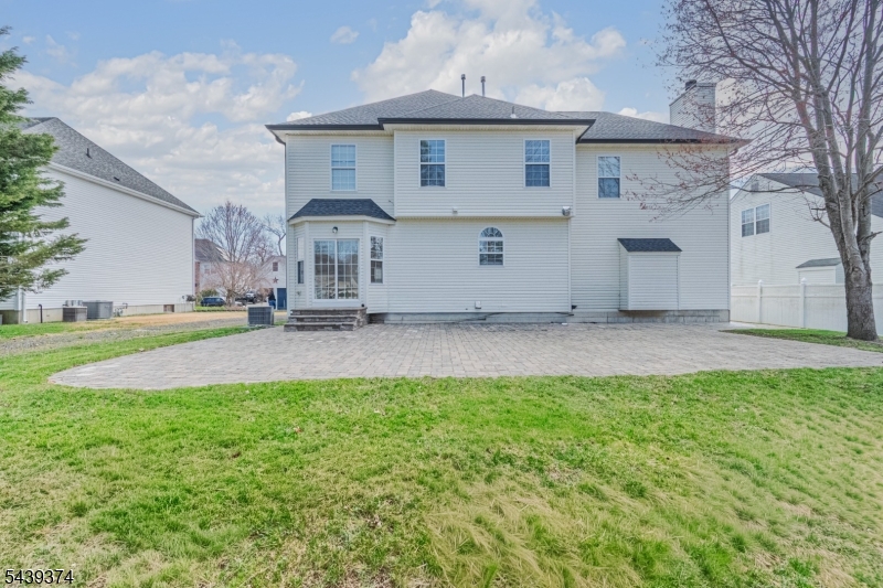 11 Chancellor Park Dr