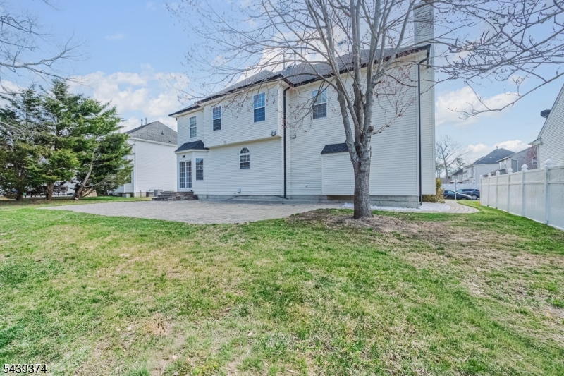 11 Chancellor Park Dr