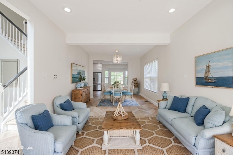 11 Chancellor Park Dr
