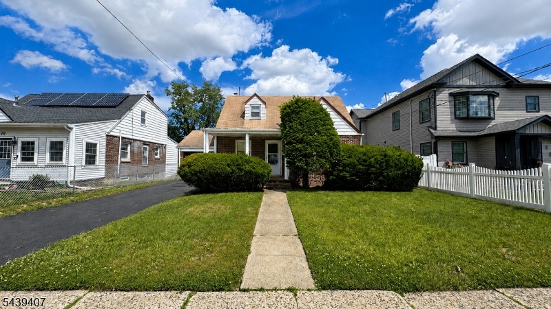 14 Madison St
