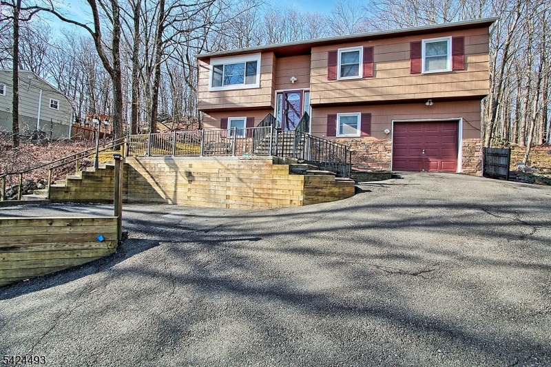 142 Valley View Dr