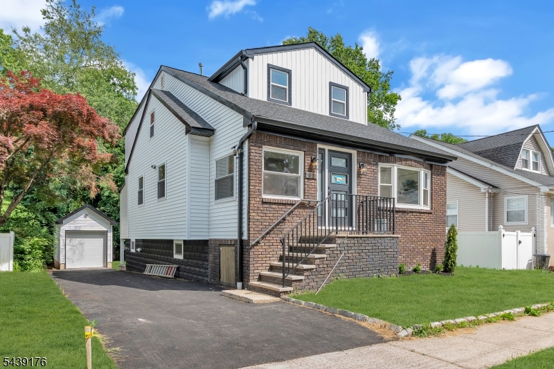 951 Grandview Ave
