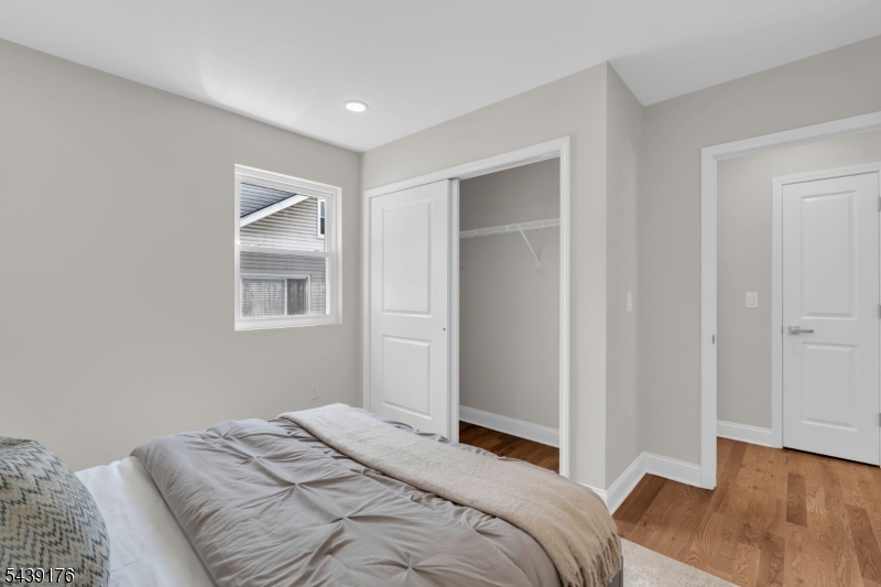 951 Grandview Ave