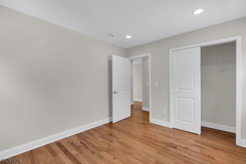 951 Grandview Ave
