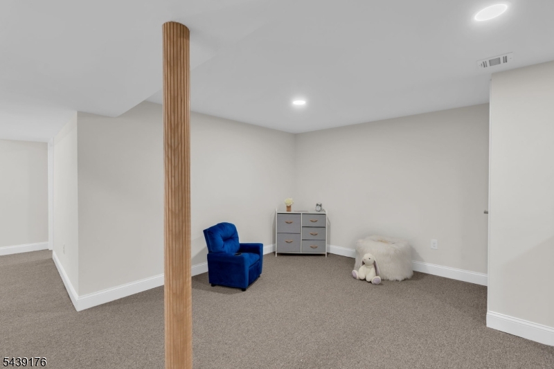 951 Grandview Ave