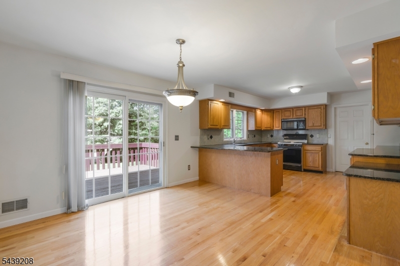 6 Pinewood Lane