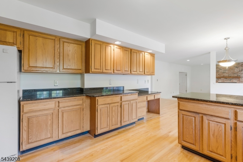 6 Pinewood Lane