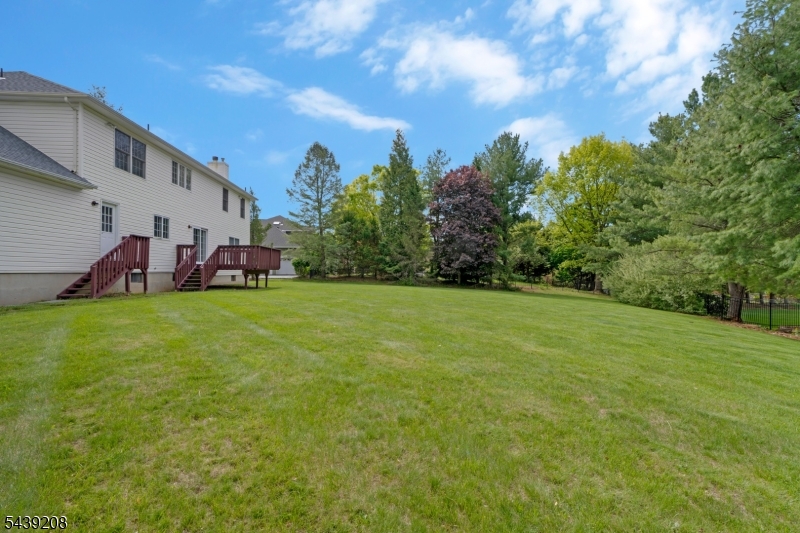6 Pinewood Lane