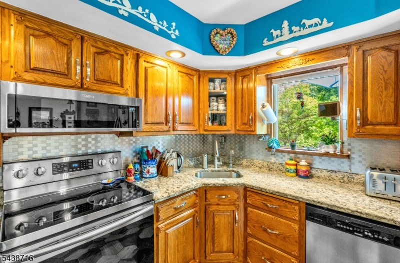 11 Rippling Brook Dr
