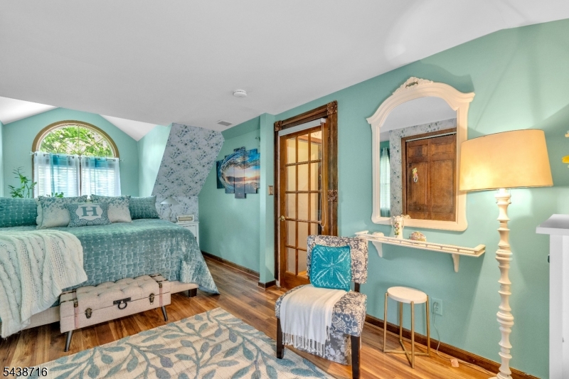 11 Rippling Brook Dr
