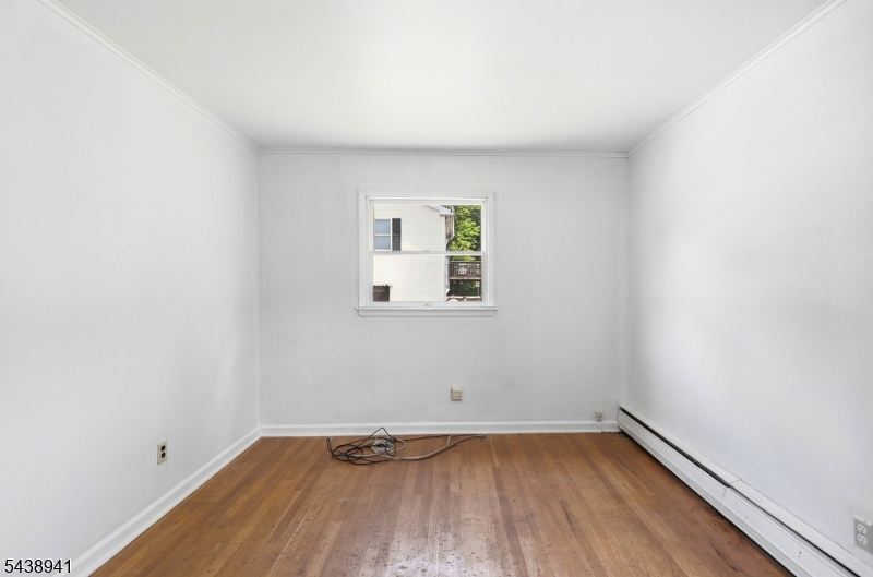 427 Warwick Tpke