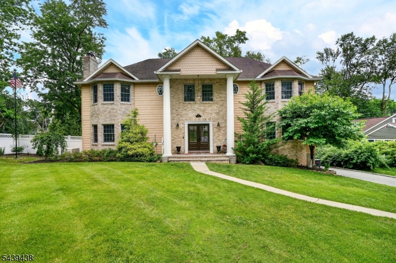 28 Fairview Dr