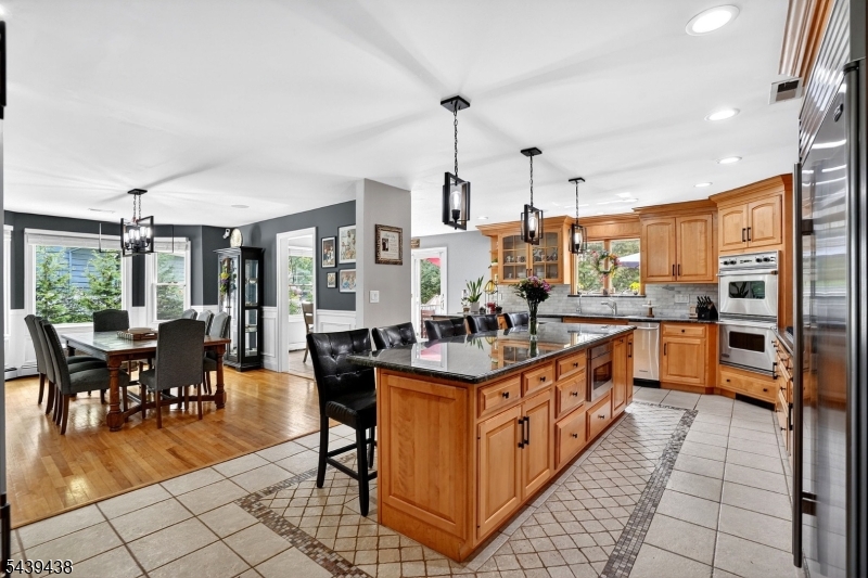 28 Fairview Dr