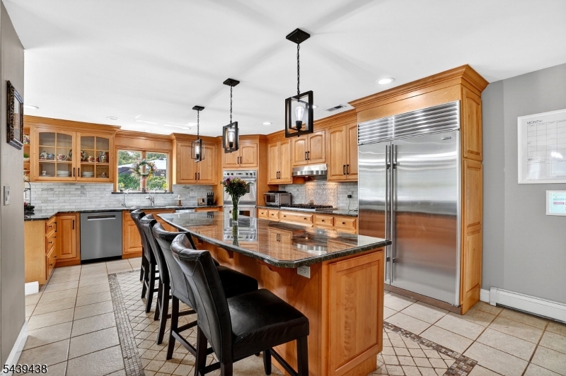28 Fairview Dr