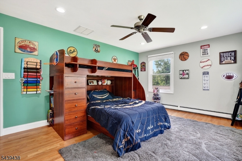 28 Fairview Dr
