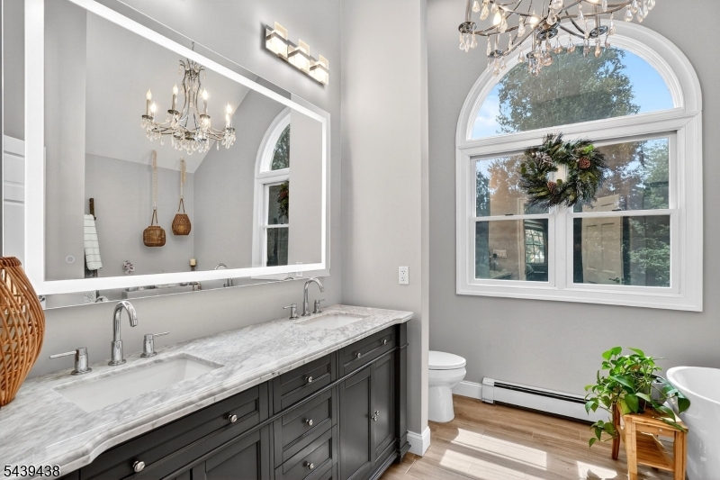 28 Fairview Dr