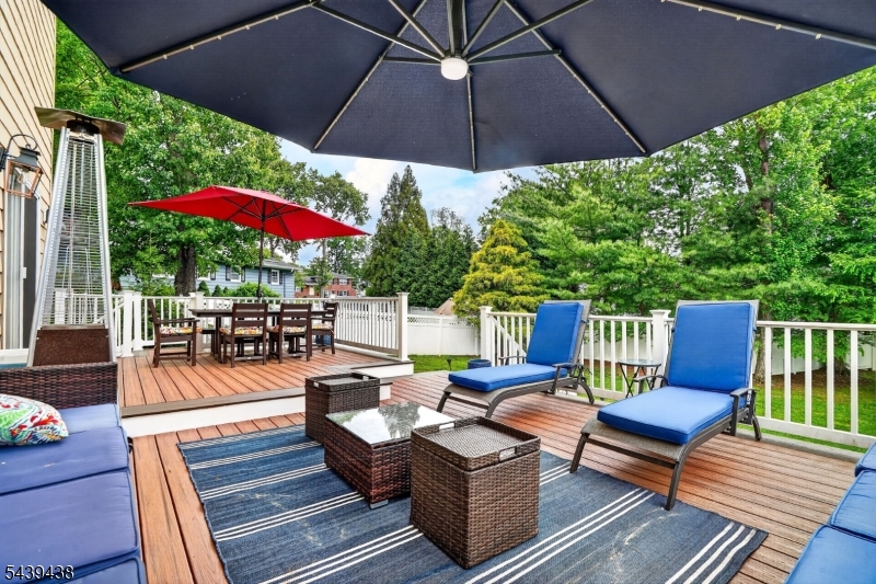 28 Fairview Dr