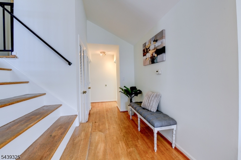 15 Winding Way