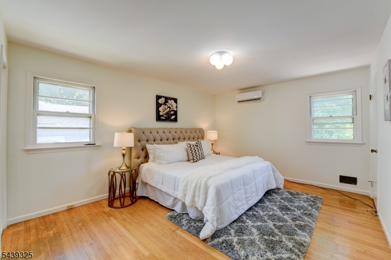 15 Winding Way