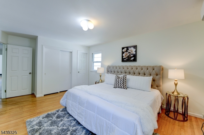 15 Winding Way