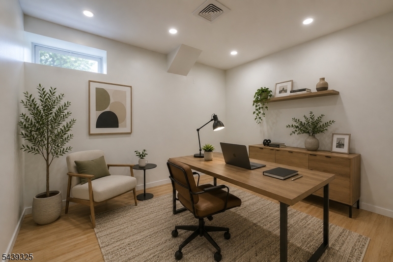 15 Winding Way