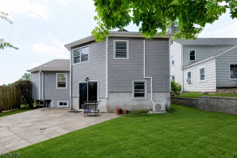 15 Winding Way