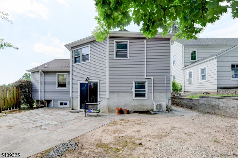 15 Winding Way