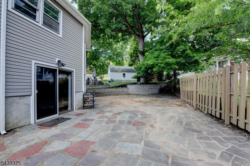 15 Winding Way